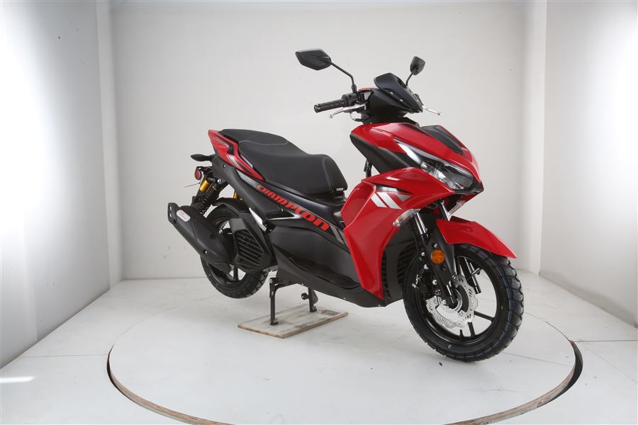 Champion 200 EFI photo 3