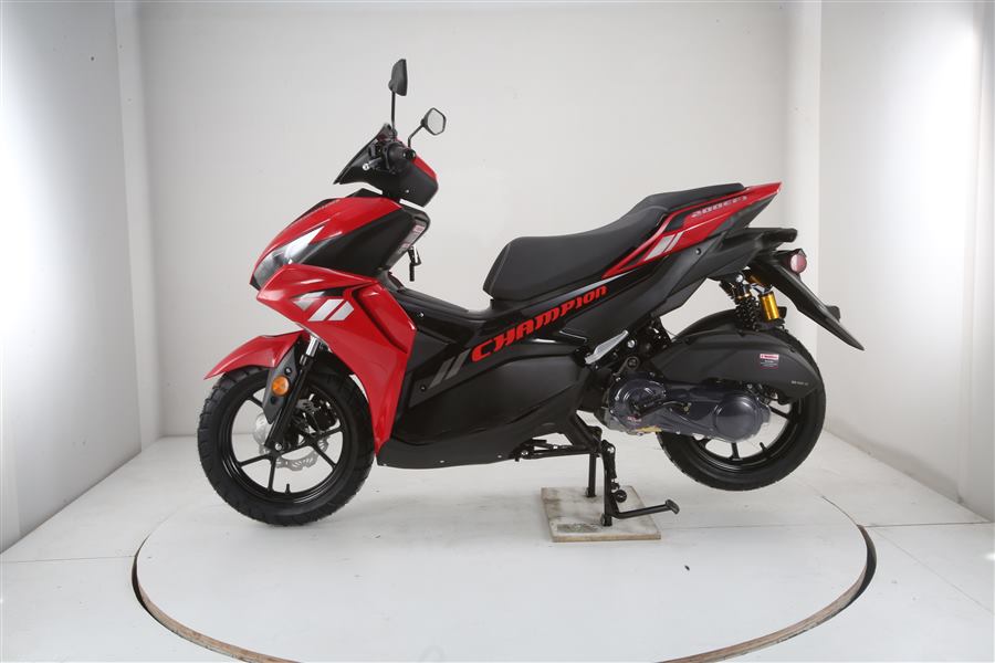 Champion 200 EFI photo 6