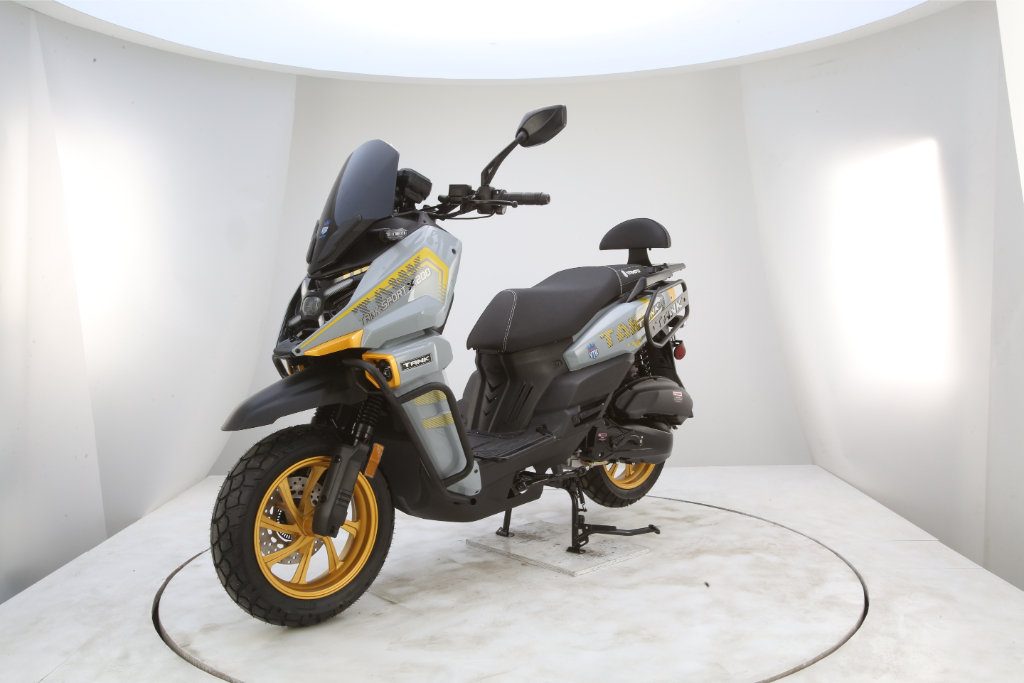 Tank Sport X200 scooter