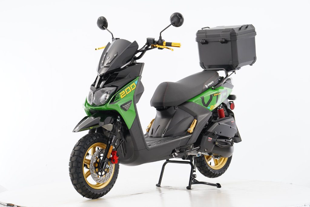 VTR 200 scooter
